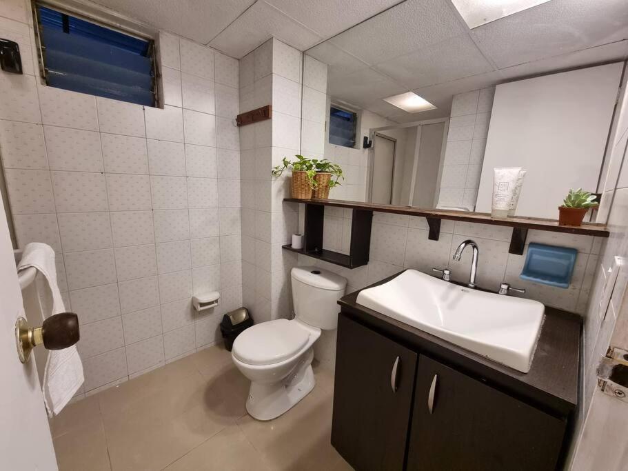 Apartamento El Jardin De Manila Medellín Exterior foto