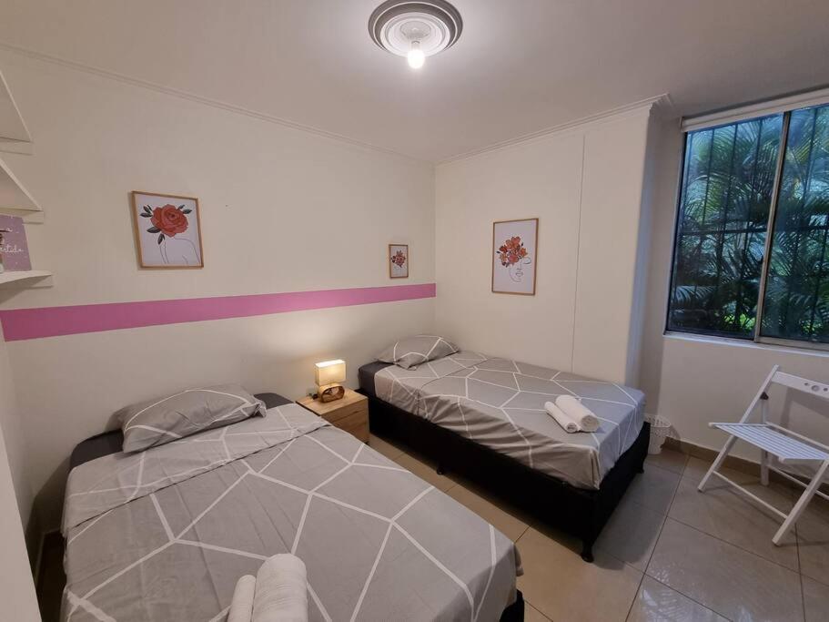 Apartamento El Jardin De Manila Medellín Exterior foto